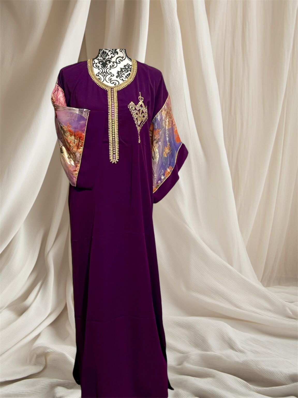 Robe - fibule berbère brodé