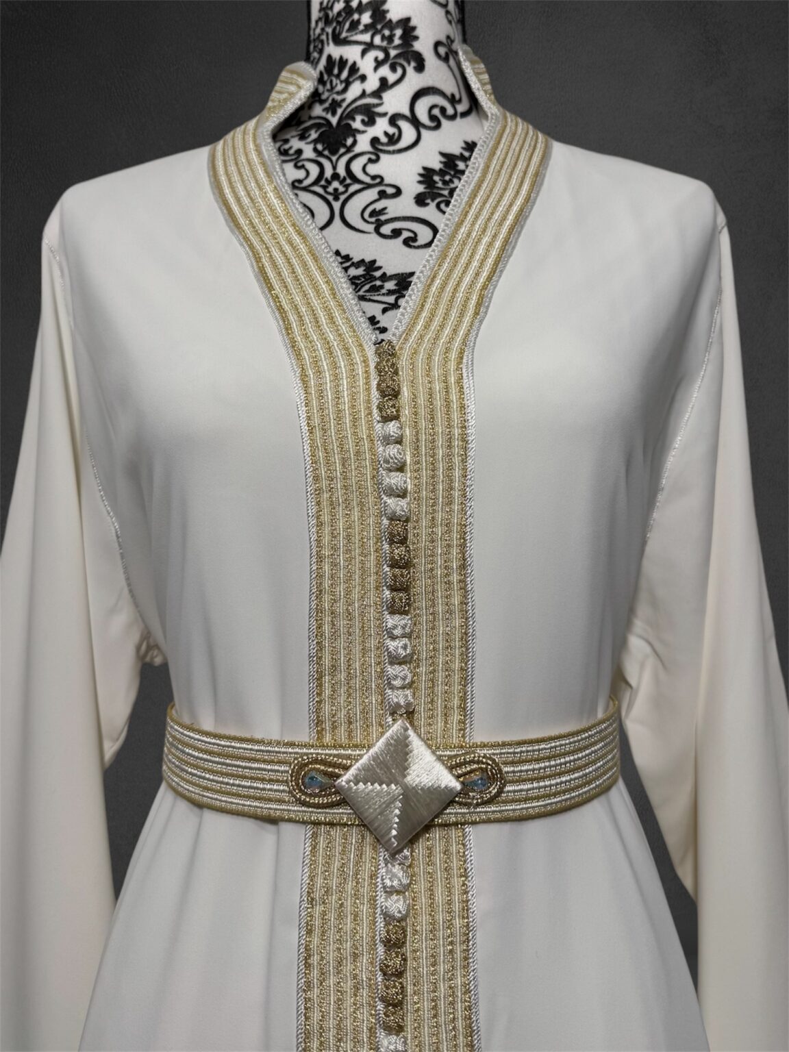 Sawsania Caftan aux bords dorés