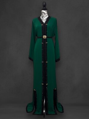 Caftan aux perles noires