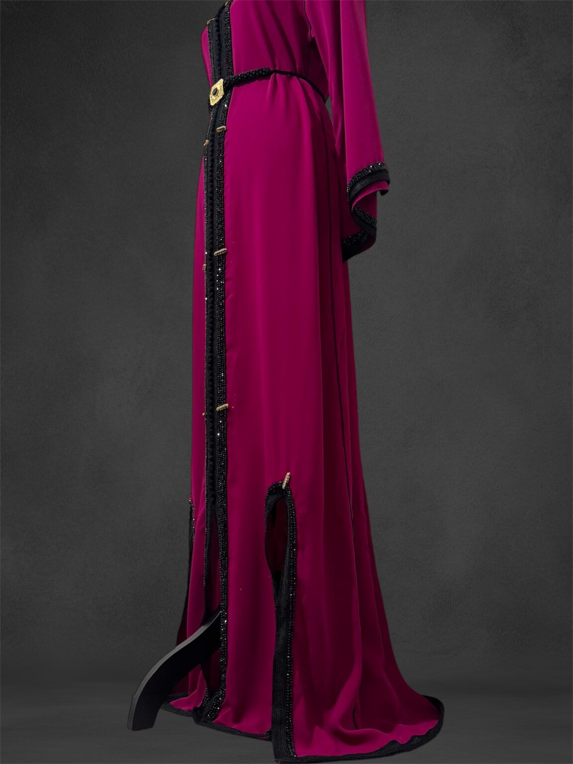Sawsania Caftan aux perles noires