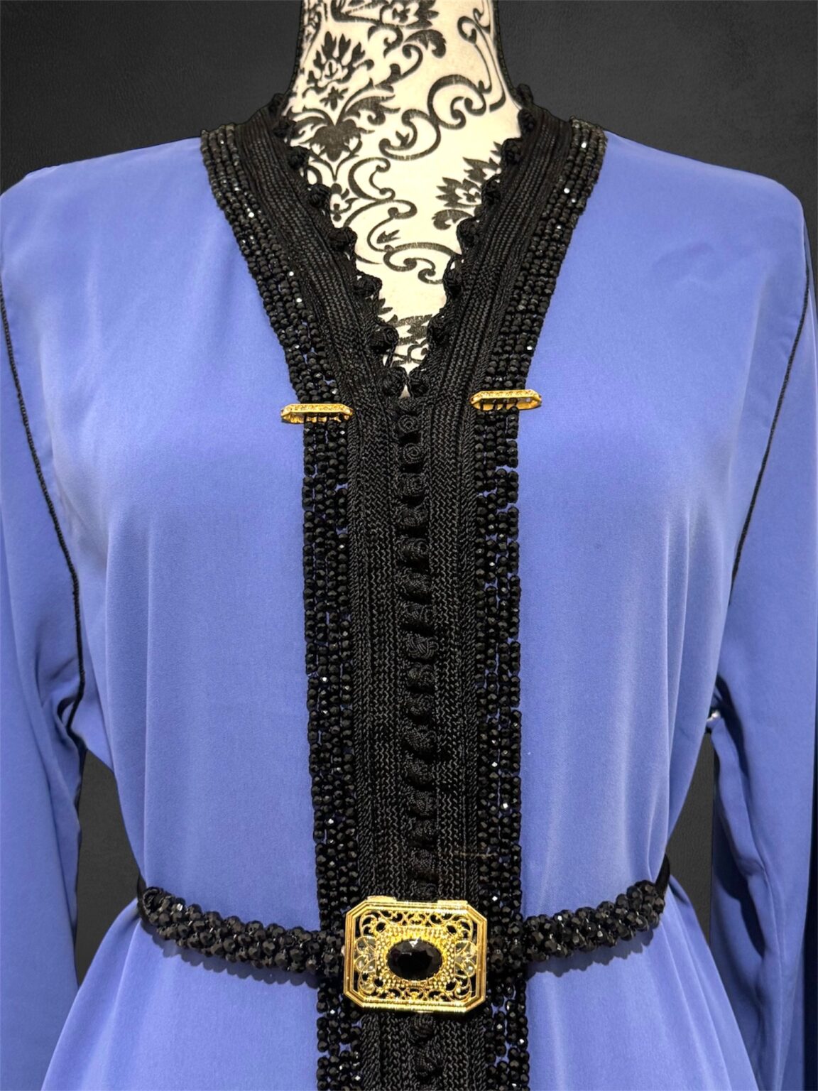 Sawsania Caftan aux perles noires