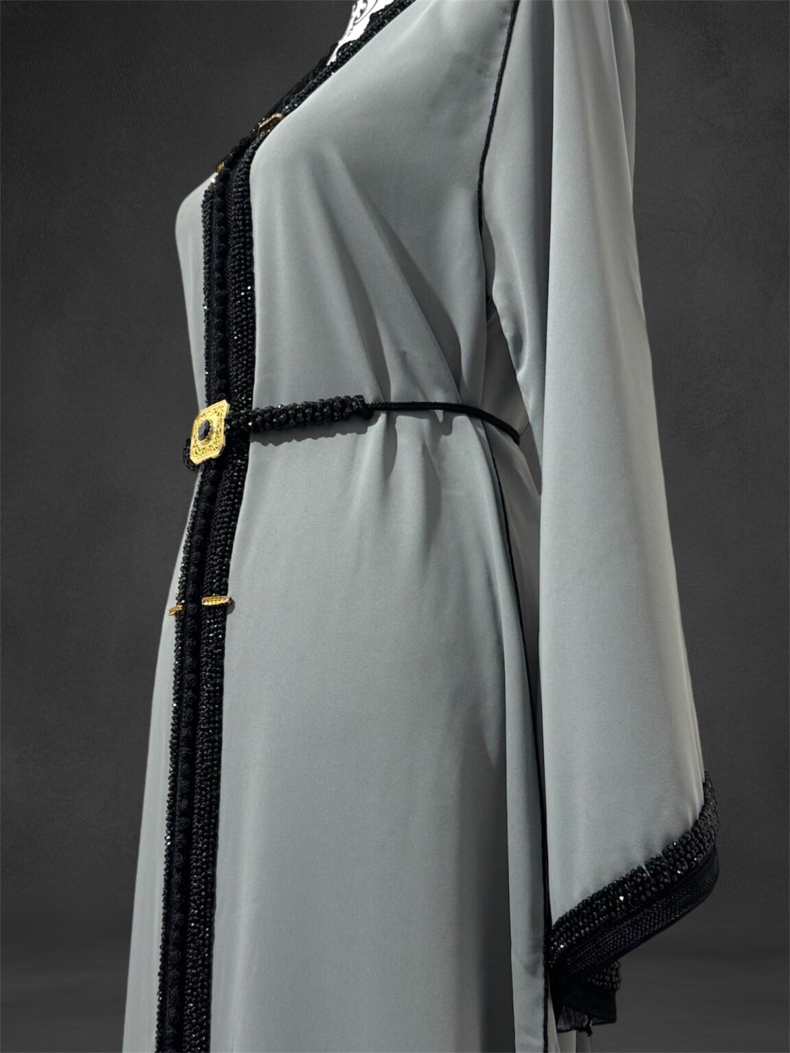 Sawsania Caftan aux perles noires