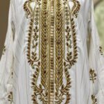 Caftan à perles brodées