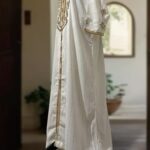 Caftan à perles brodées