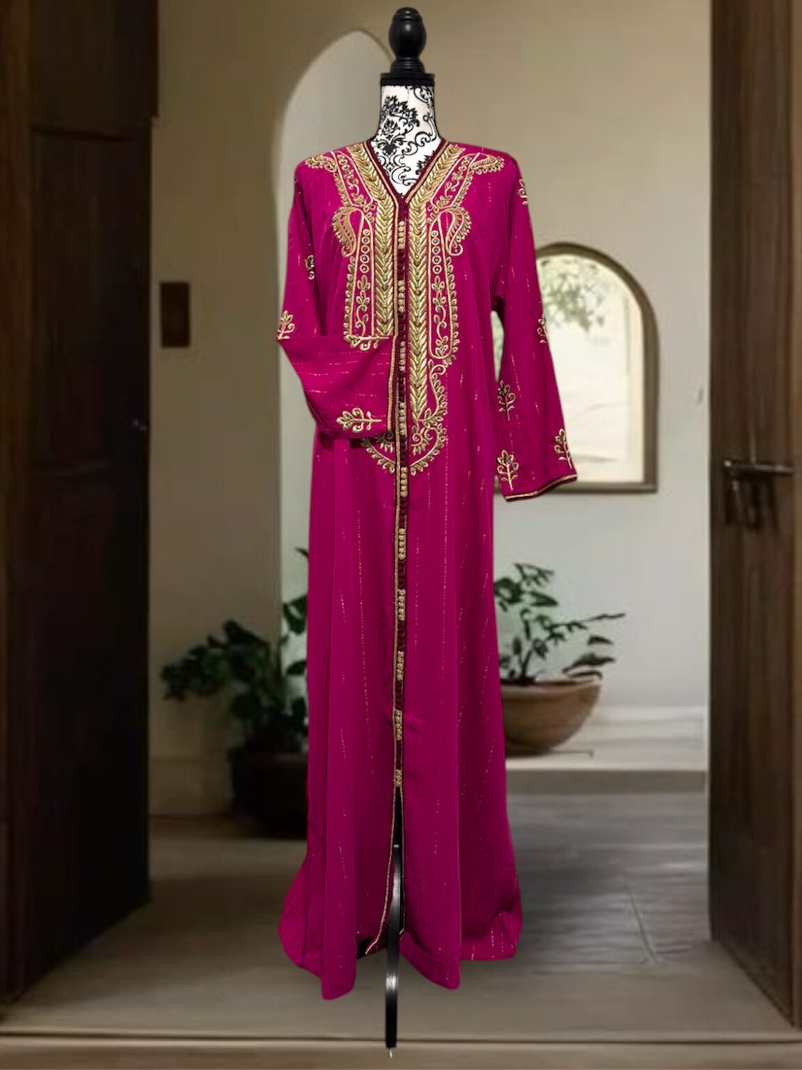 Caftan à perles brodées