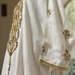 Caftan à perles brodées