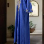 Caftan à perles brodées