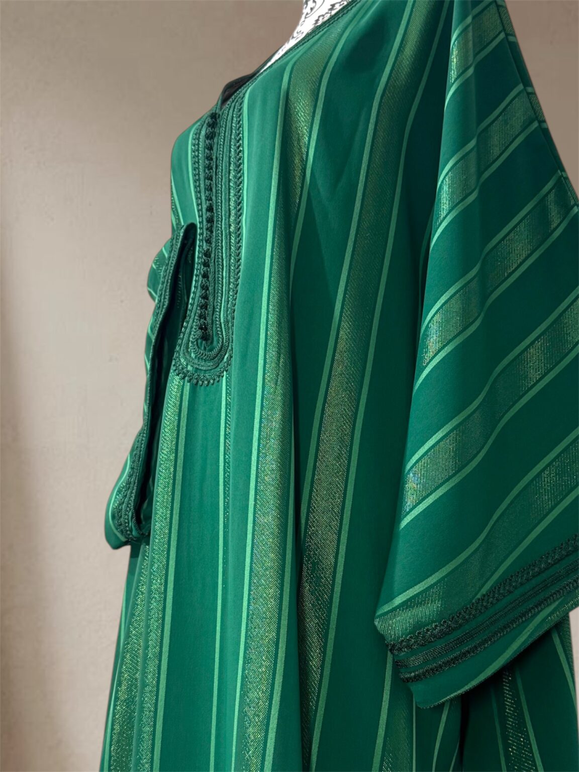 Jawhara papillon vert foncé