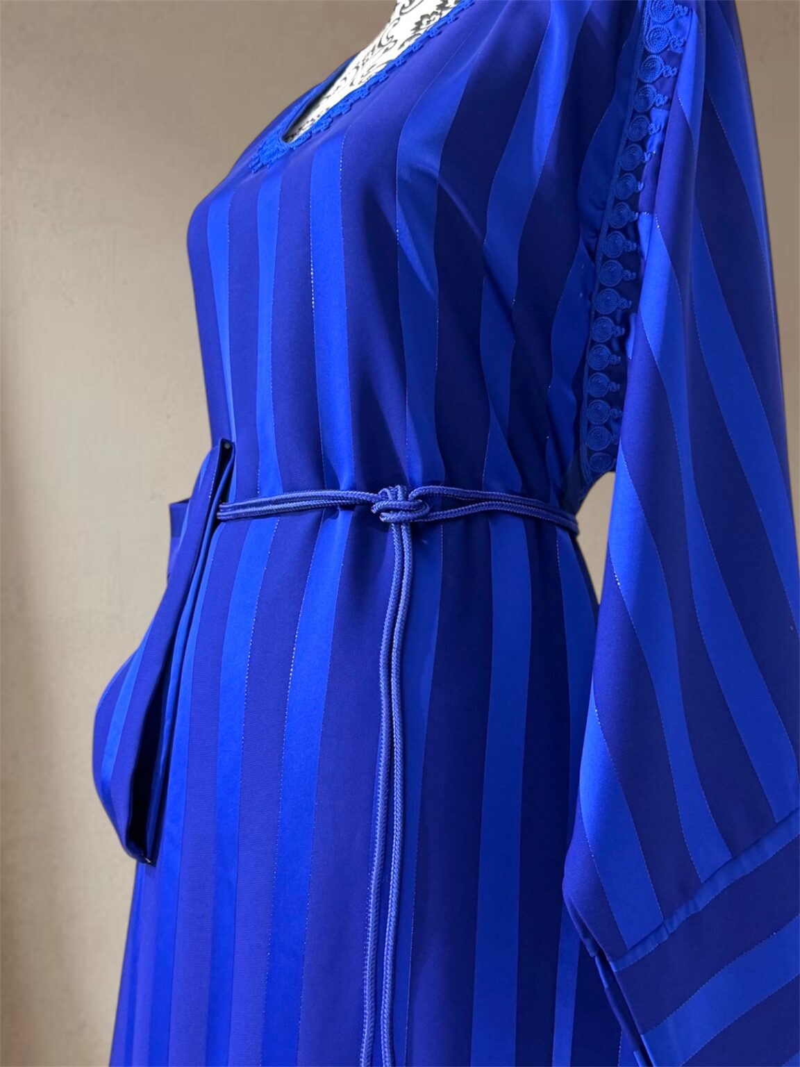 Jawhara ceinture bleu roi