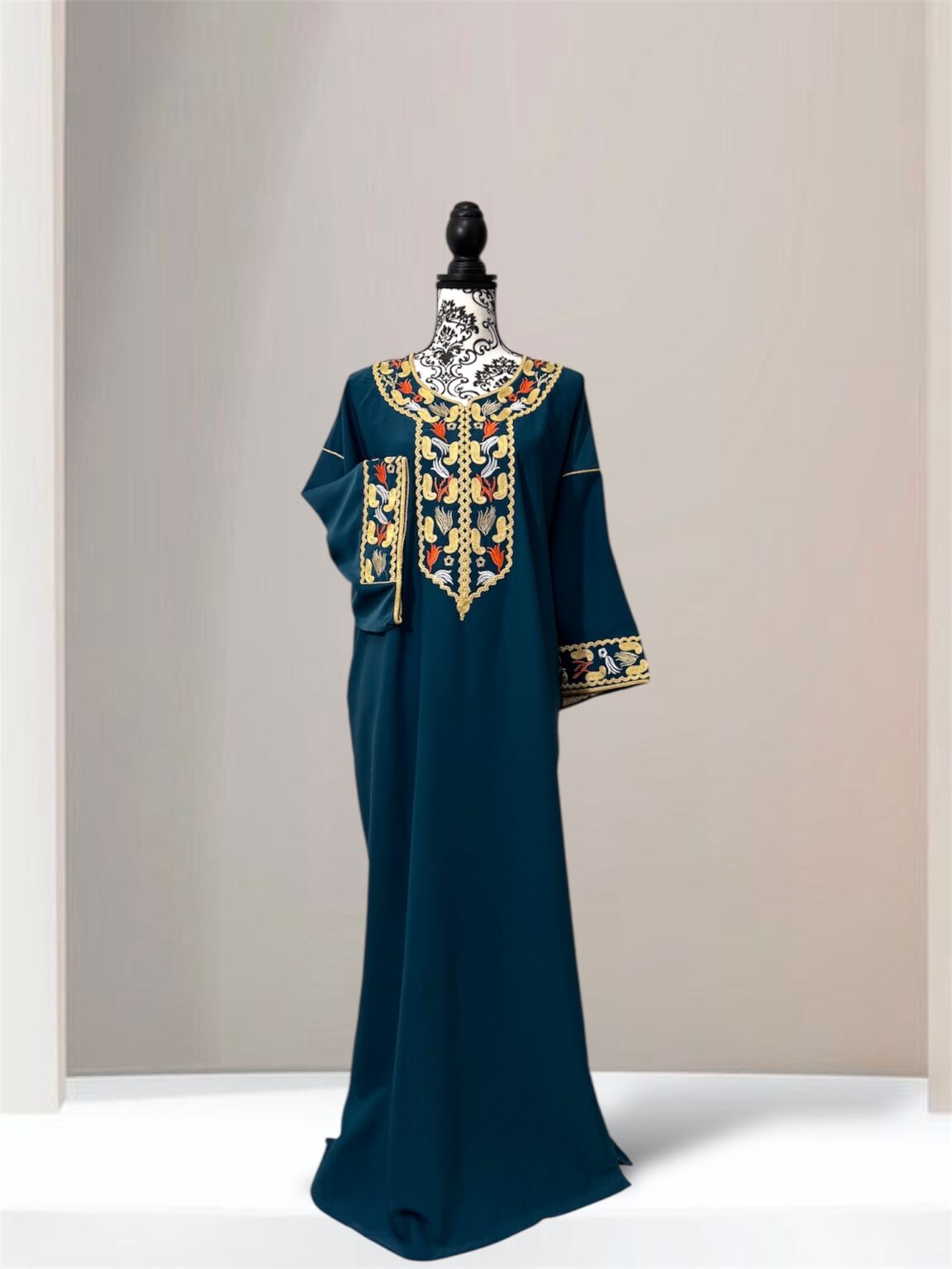 Gandoura avec broderies artisanales