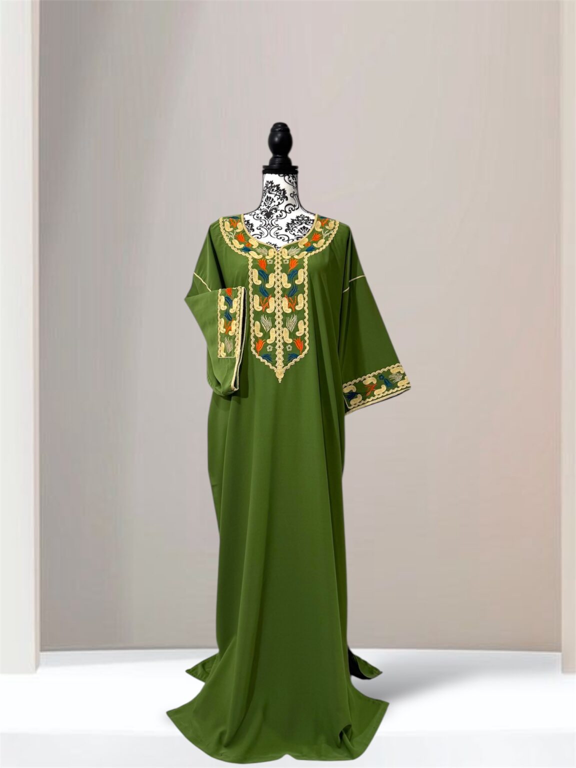 Gandoura avec broderies artisanales