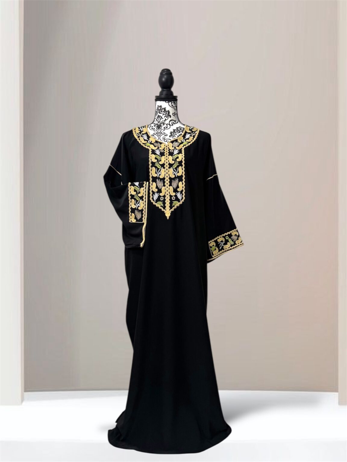 Gandoura avec broderies artisanales