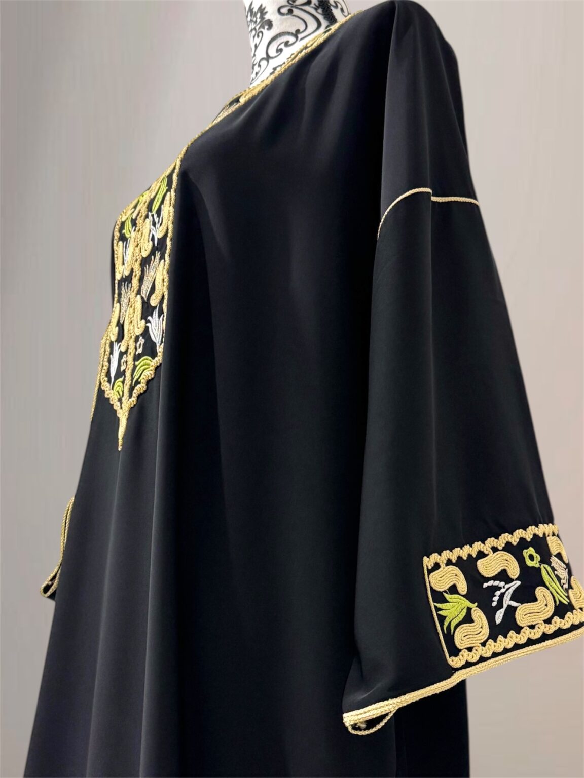 Gandoura avec broderies artisanales