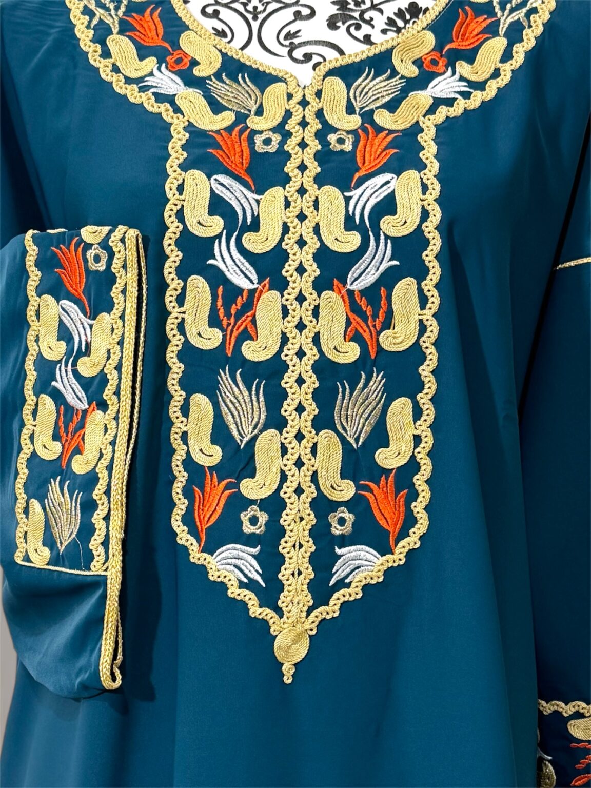 Gandoura avec broderies artisanales