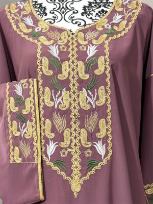 Gandoura avec broderies artisanales
