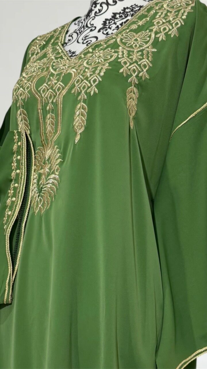 Instagram post from sawsania_. This post is in position 3.